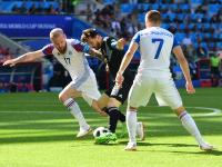 IM竞技体育平台-关于冰岛队与斯洛文尼亚队展开生死对决，谁能脱颖而出的信息