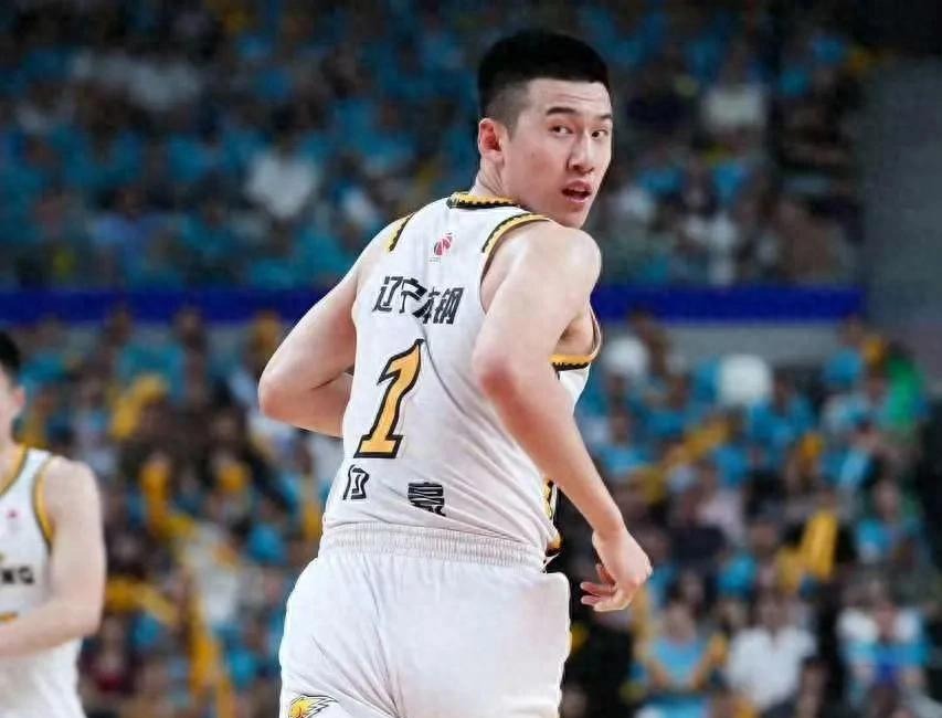 上海队备战激烈,迎战实力强劲对手 上海队备战激烈,迎战实力强劲对手