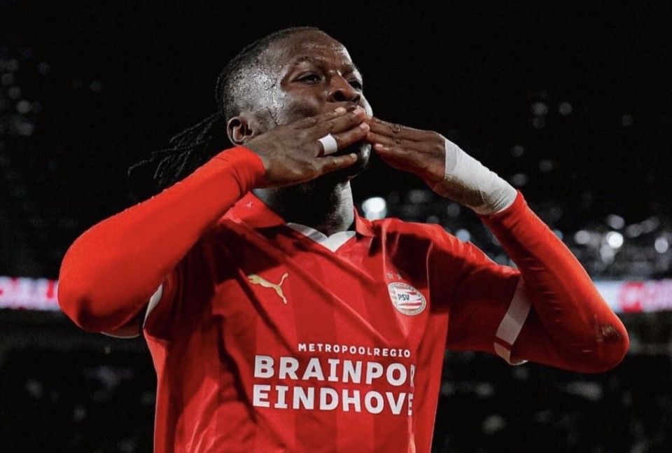 包含埃因霍温球员表现出色，助力球队在德甲立足的词条