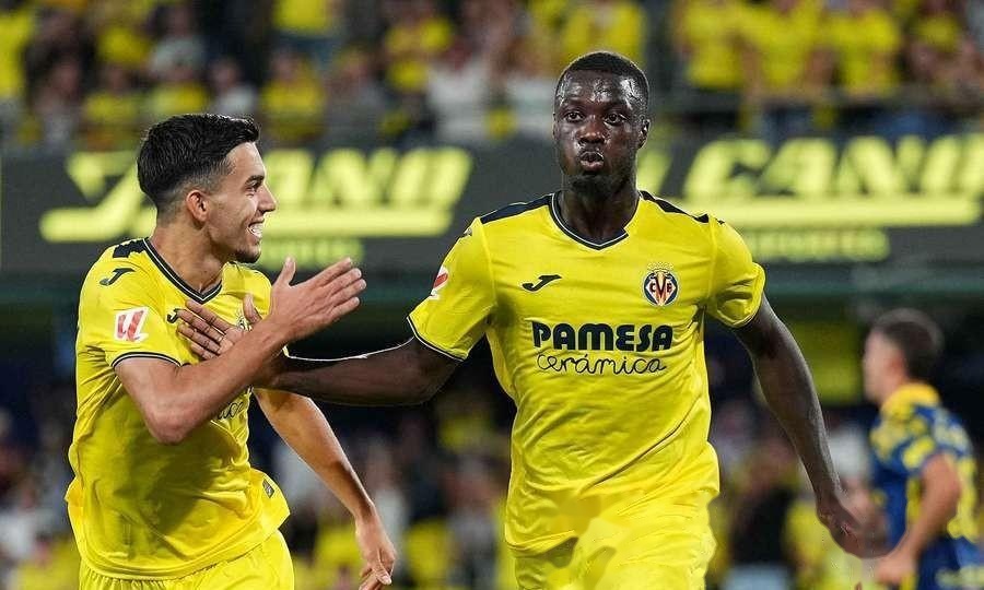 包含比利亚雷亚尔主场不敌，探寻改进方向的词条