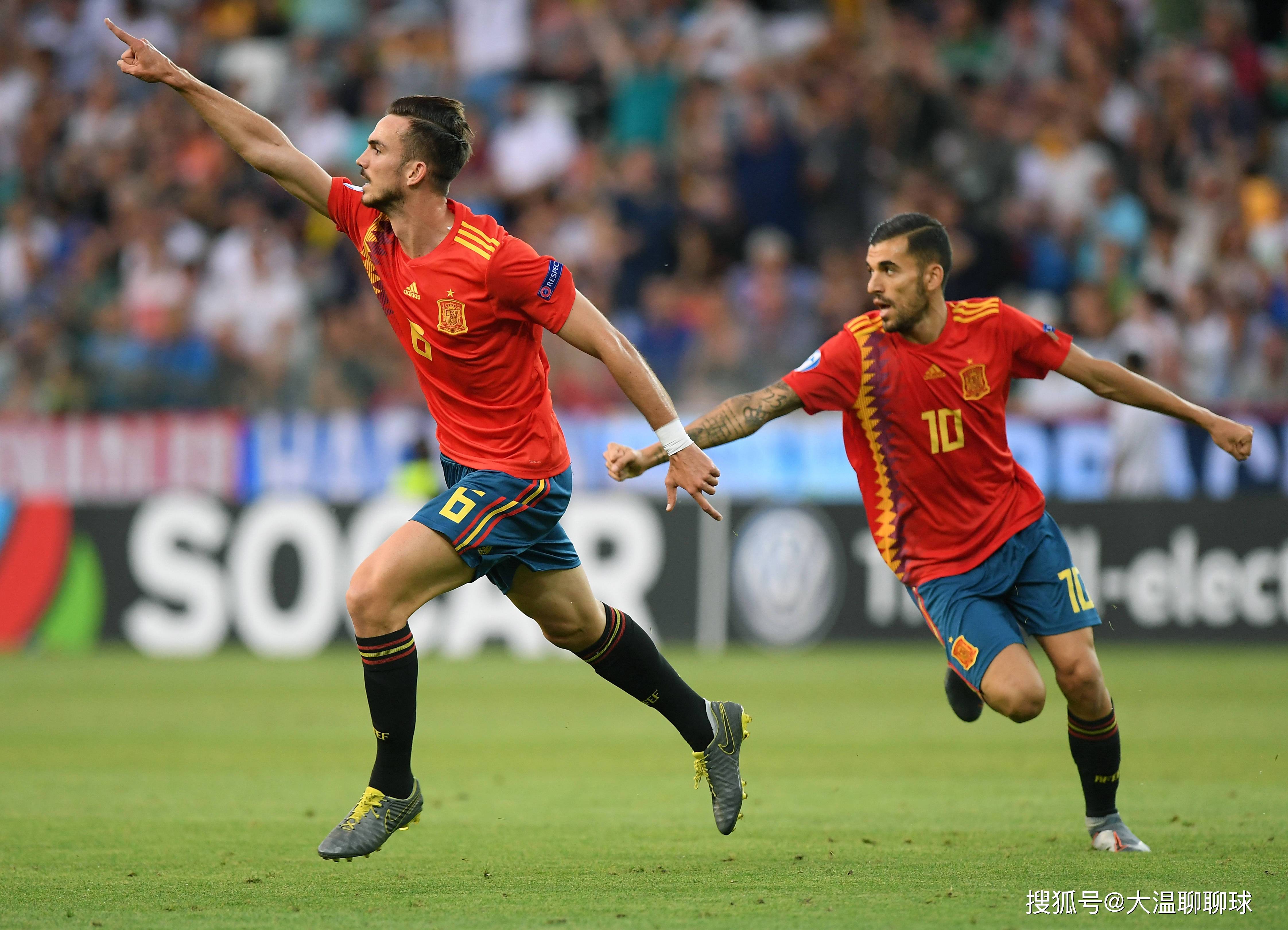 西班牙队在丹麦赛事争分夺秒双双进球 西班牙队在丹麦赛事争分夺秒双双进球