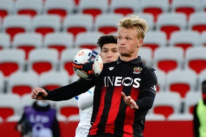 关于尼斯队表现出色,连续取得连胜,稳固在法甲积分榜前列的信息 关于尼斯队表现出色,连续取得连胜,稳固在法甲积分榜前列的信息