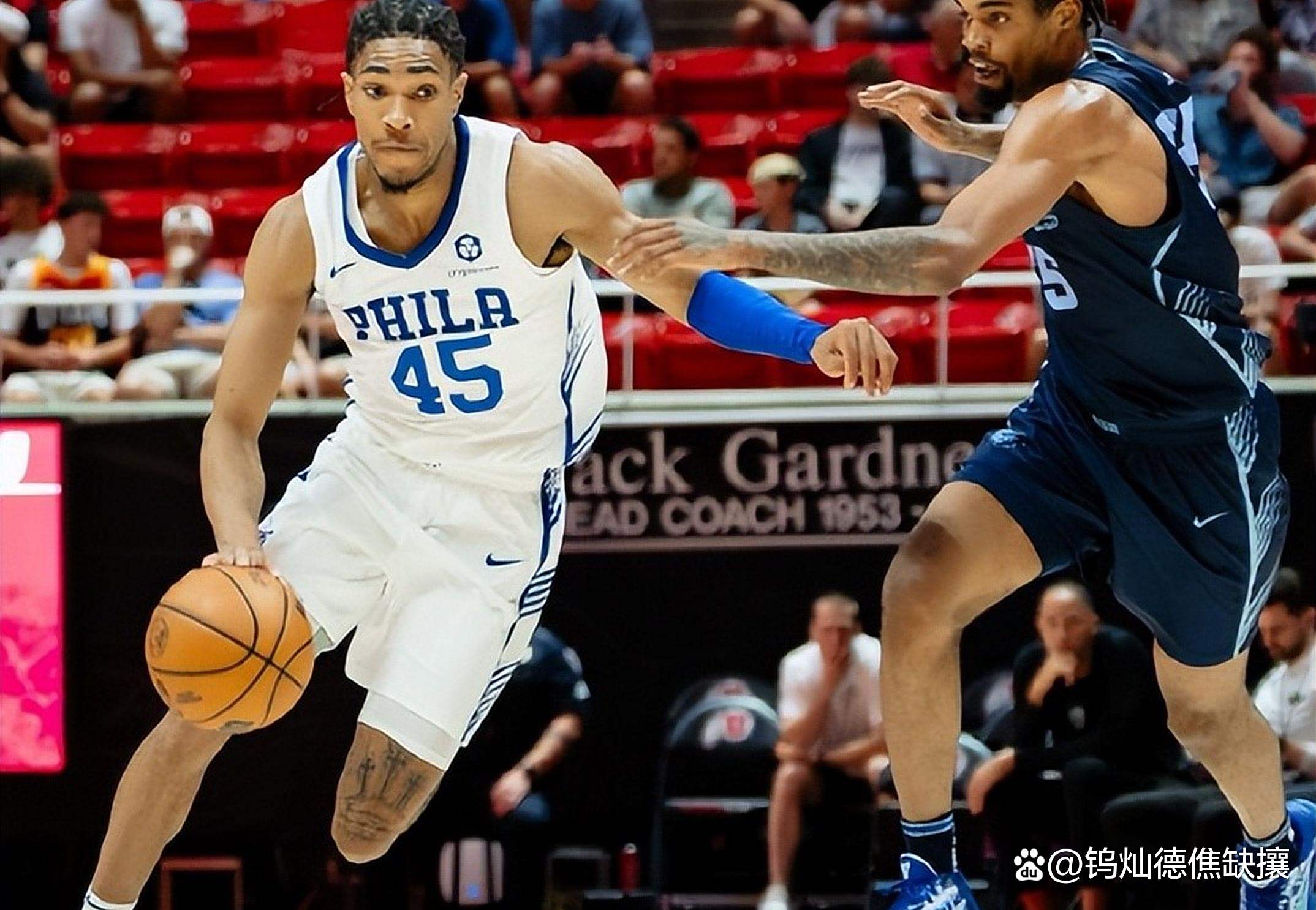 关于灰熊队成功逆转，昂首进入下一轮战斗的信息