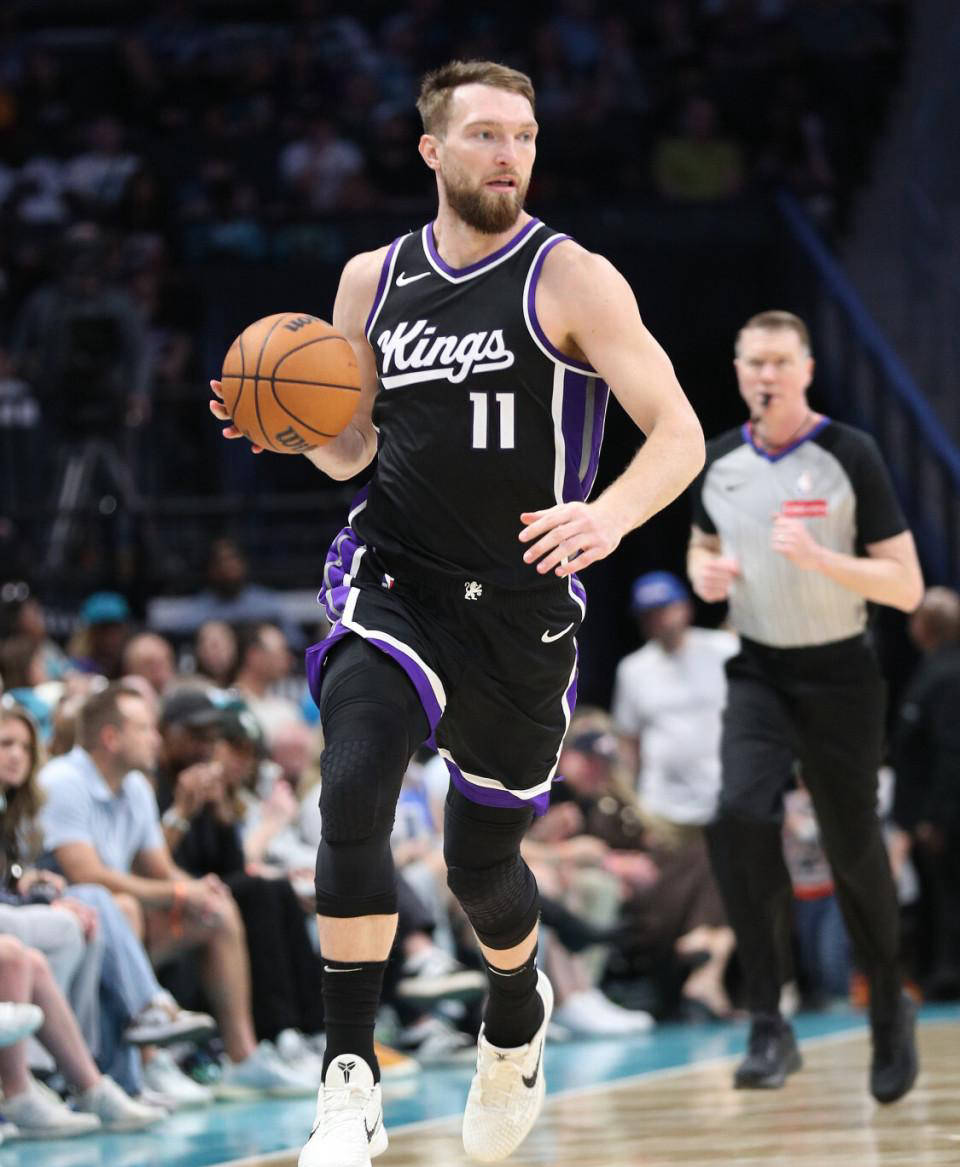 包含澳大利亚男篮鏖战鹈鹕，萨博尼斯惊艳世界的词条