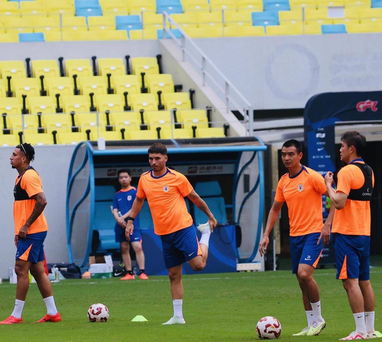 球队主帅临危受命,带领球队获胜 球队主帅临危受命,带领球队获胜