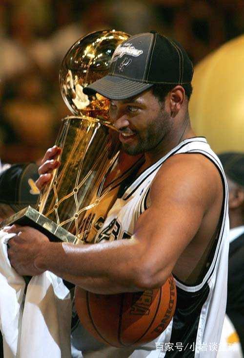 关于德佩在经历低谷后逐渐找回状态，成为球队关键先生的信息