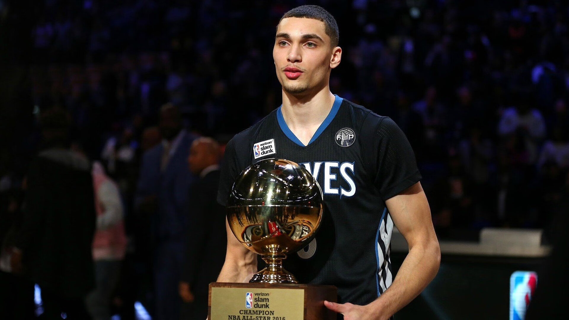 德布劳内爆发难挽狂澜，哥斯达黎加绝地反击的足球哲学