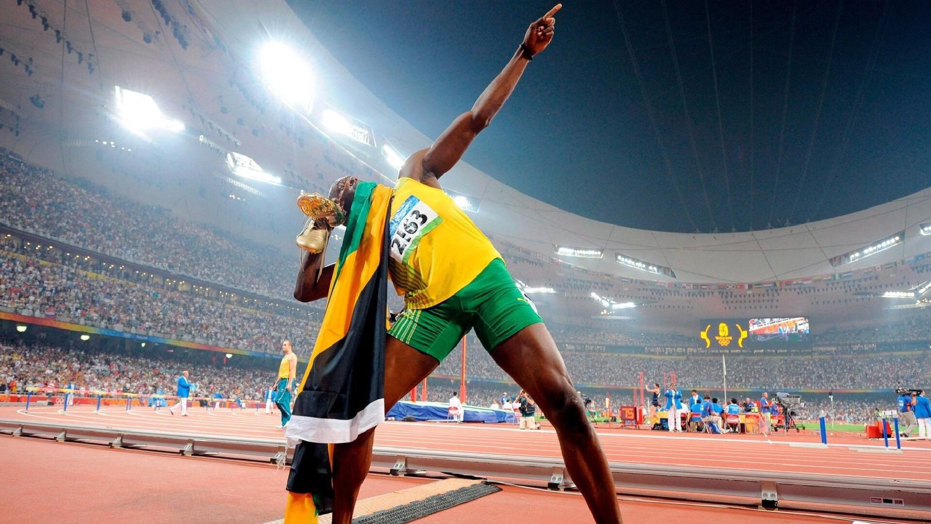 意甲焦点战之夜，奥纳纳打出生涯之夜，一夫当关铸就传奇